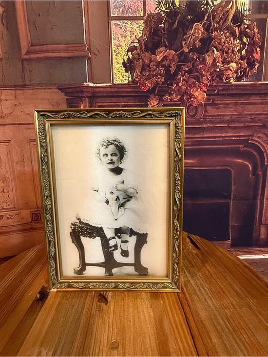 Halloween Other - Halloween Lenticular Ornate Gold Picture Frame with Vintage Style Photo